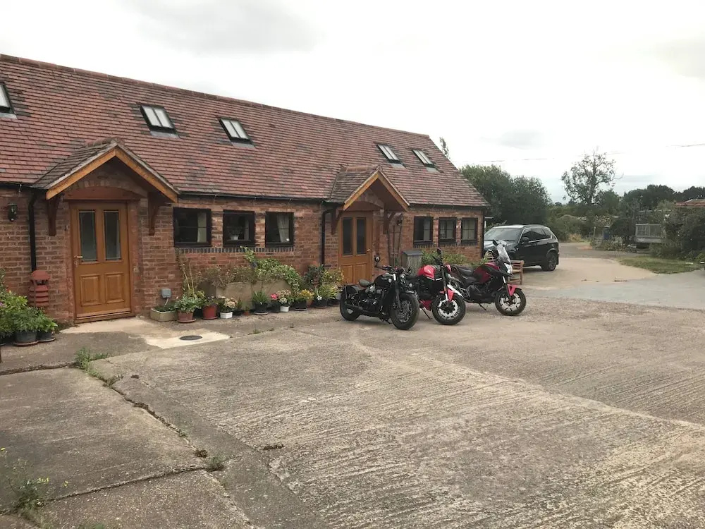 Cottage in Nuneaton - Sleeps 2 - Parking - Garden