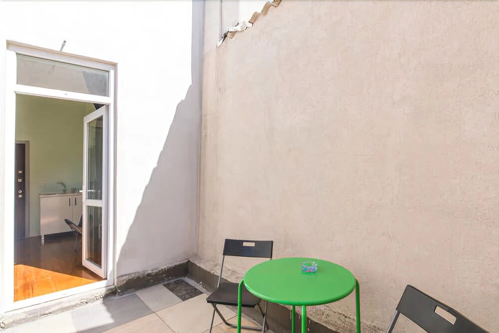 Balcony & Terrace