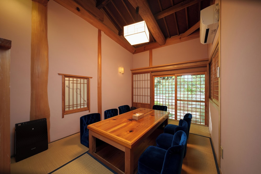 Yufuin Geihinkan Torigoebettei 사진 17