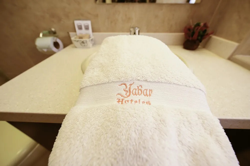 Yabar Hotel Plaza - Chambres