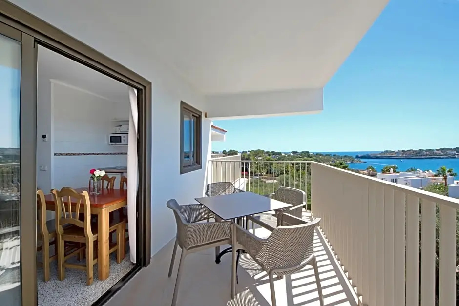 Apartment with sea view