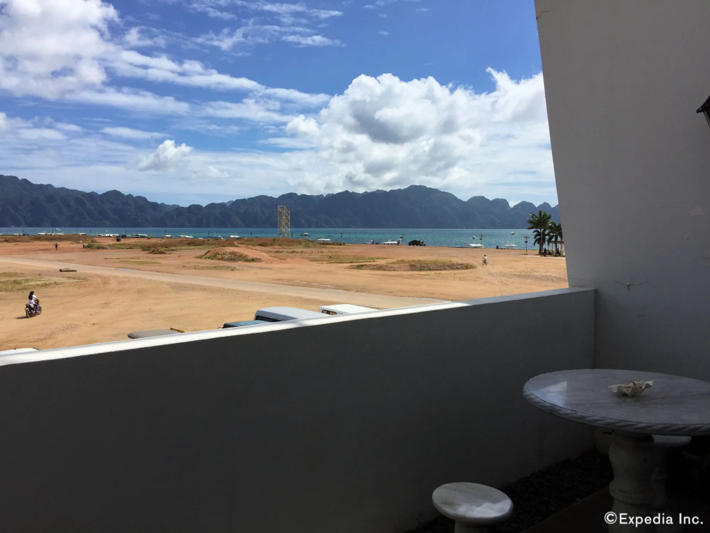 Beach & Waterfront