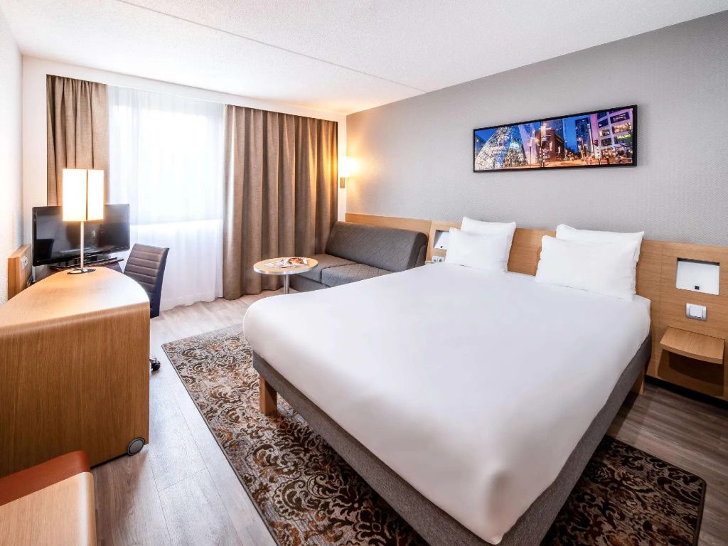 Superior Double room (full double bed)