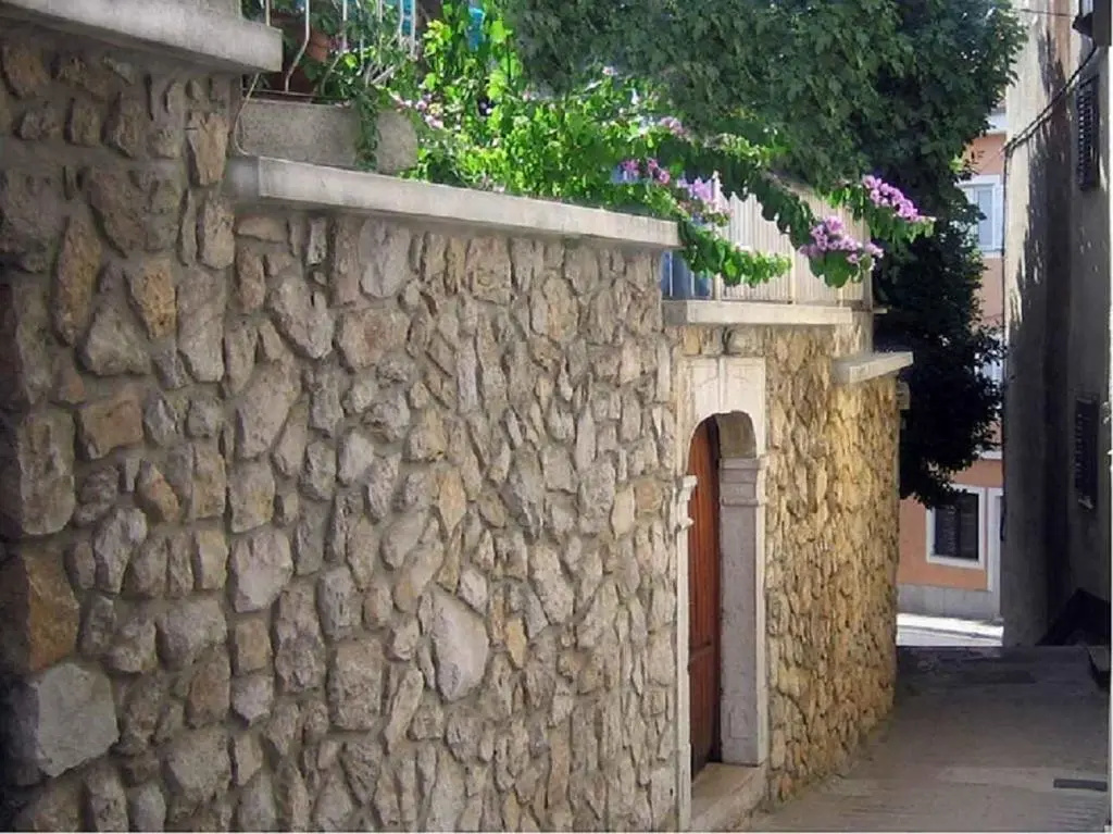 Apartment in Crikvenica 42426
