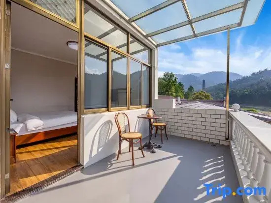 Tiantai Xiangtu Homestay (Guoqing Temple Scenic Area Branch)