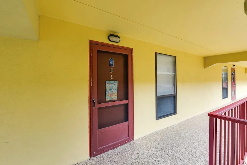 Beautiful Brigantine Condo w/ Patio & Beach Access