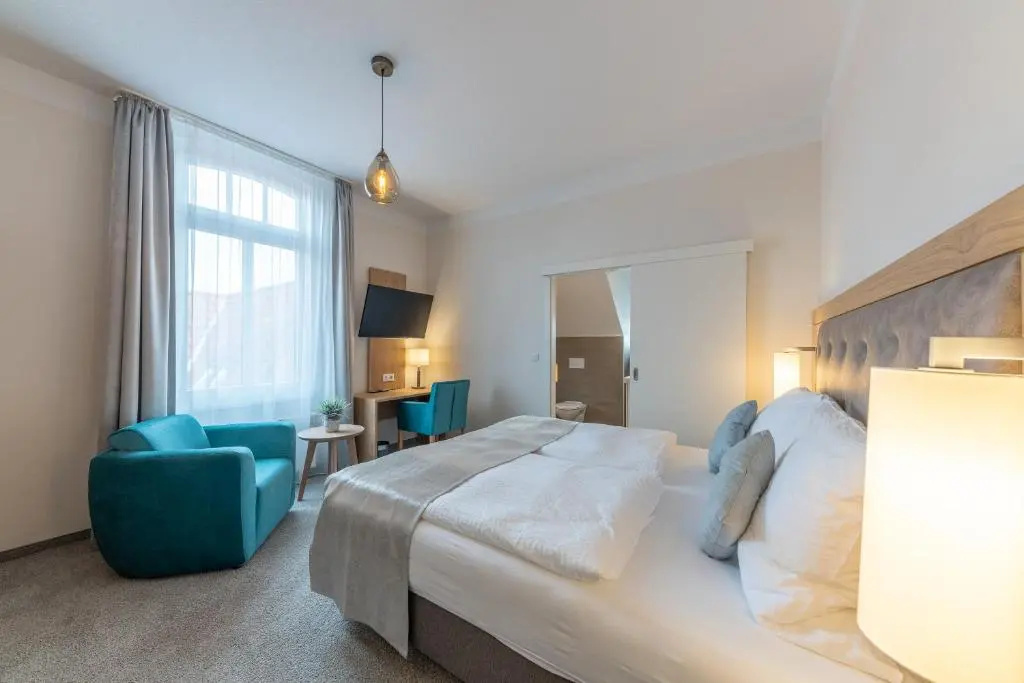 Superior Double room (full double bed)