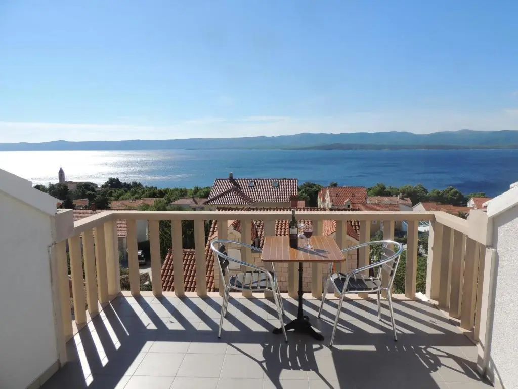 2 Bedrooms Apartment with sea view