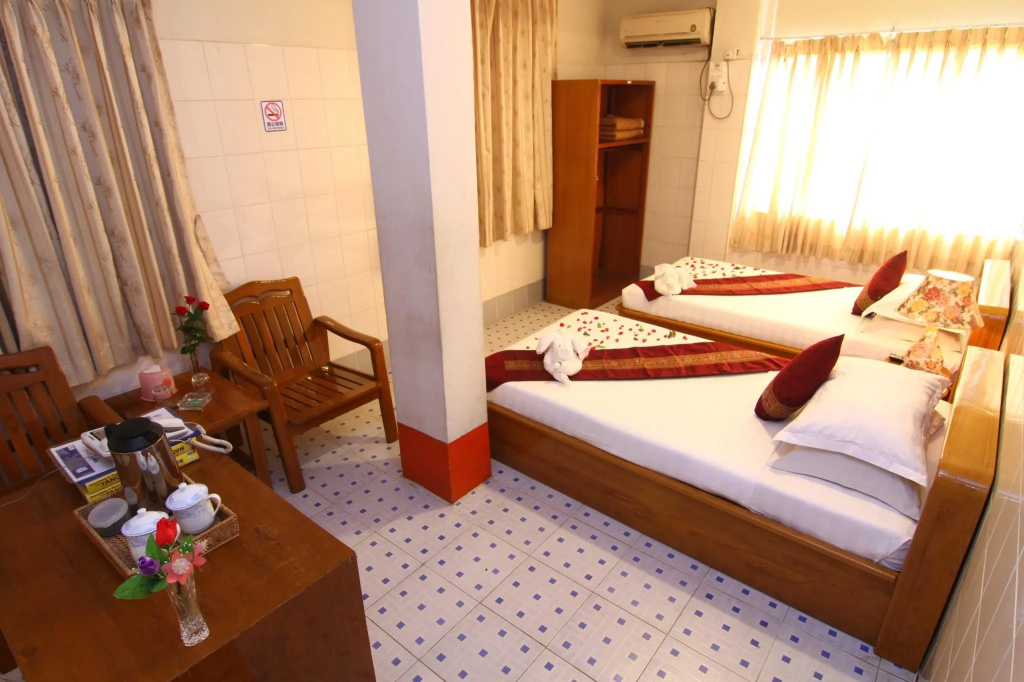 Superior Double room (full double bed)