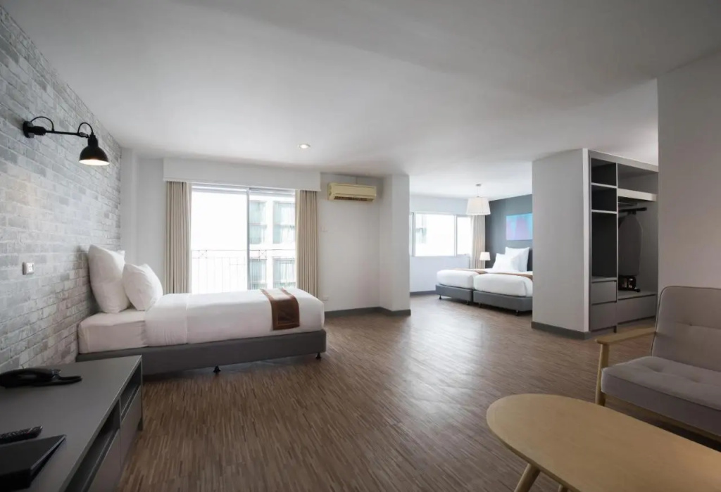 Отель Journeyhub Pattaya Central в Паттайе