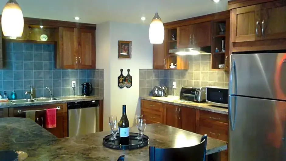 Above Naramata Bed & Breakfast - Chambres