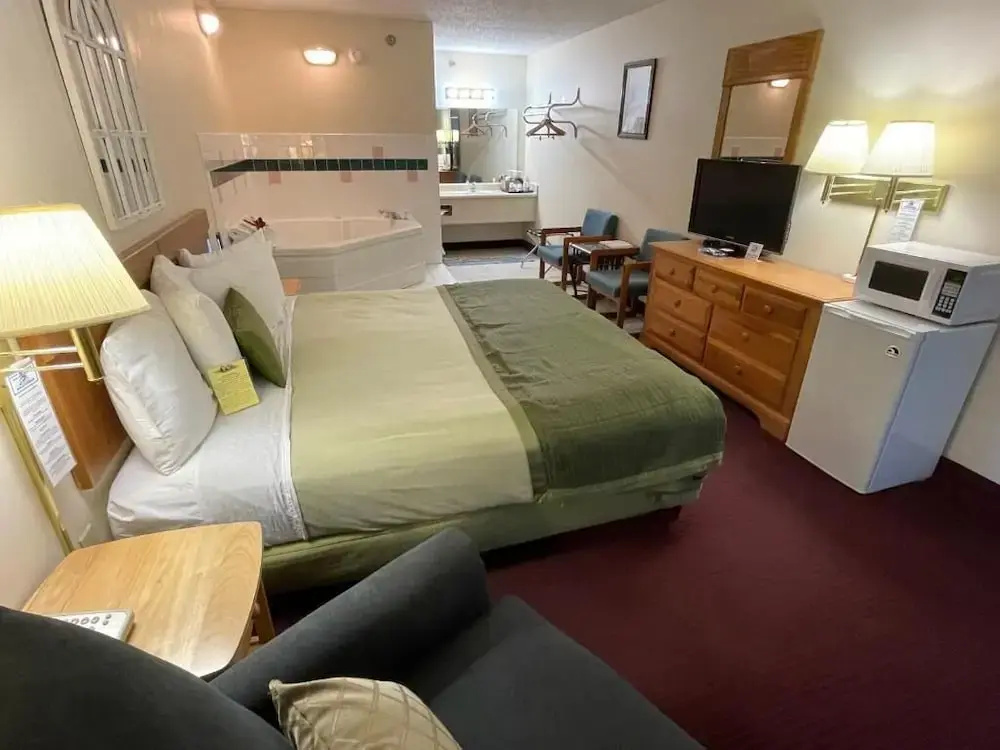 Standard Double room (full double bed)