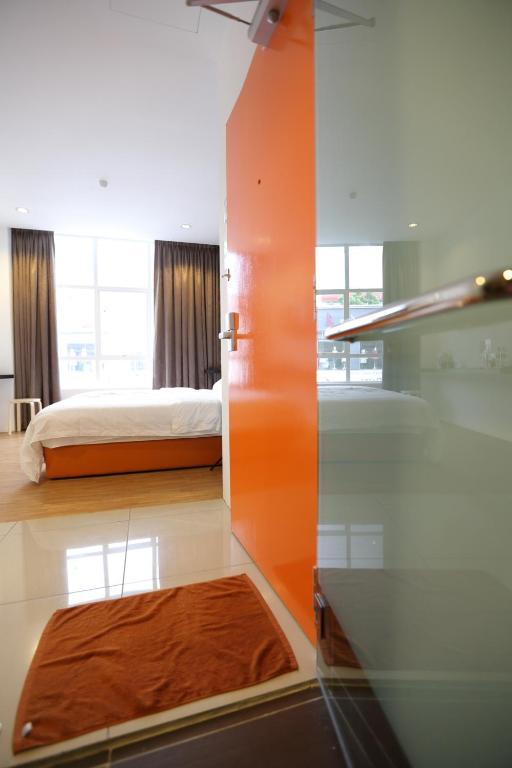 1 Hotel Taman Connaught
