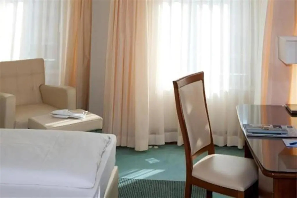 Hotel Am Blauen Wunder - Privathotel - Chambres