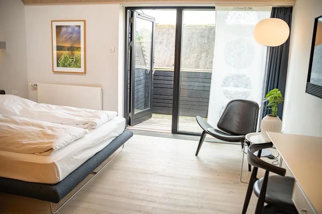 Standard Double room (full double bed)