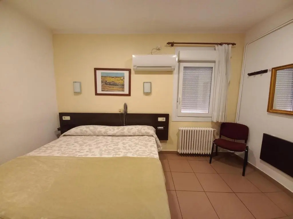 Standard Double room (full double bed)