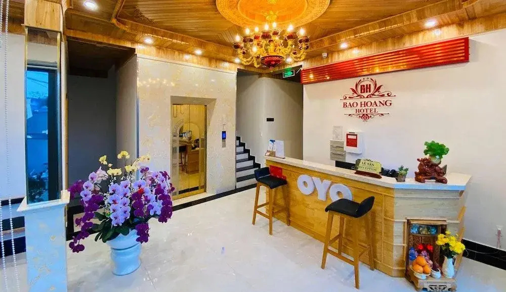 Lobby & Reception