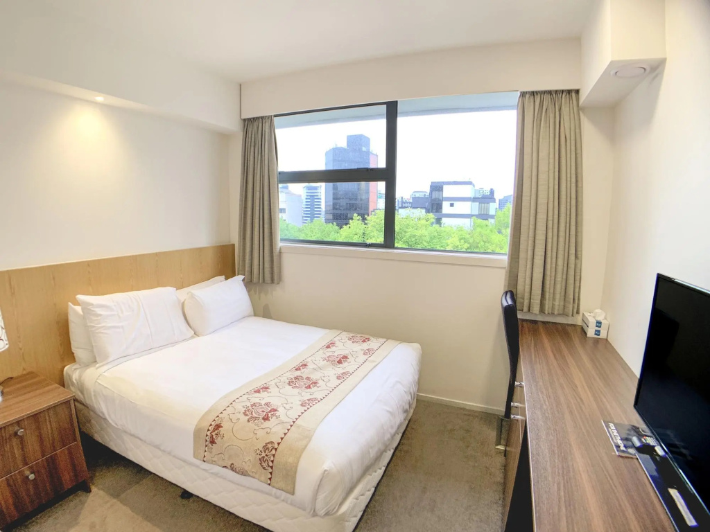 Goodview Hotel — 5