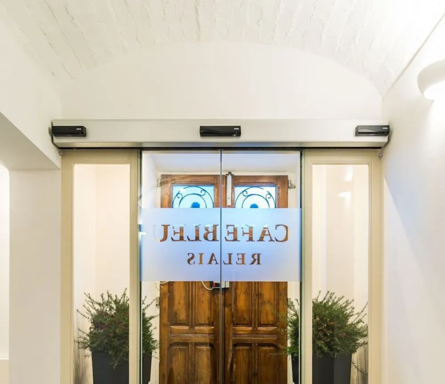 Cafe Bleu Relais