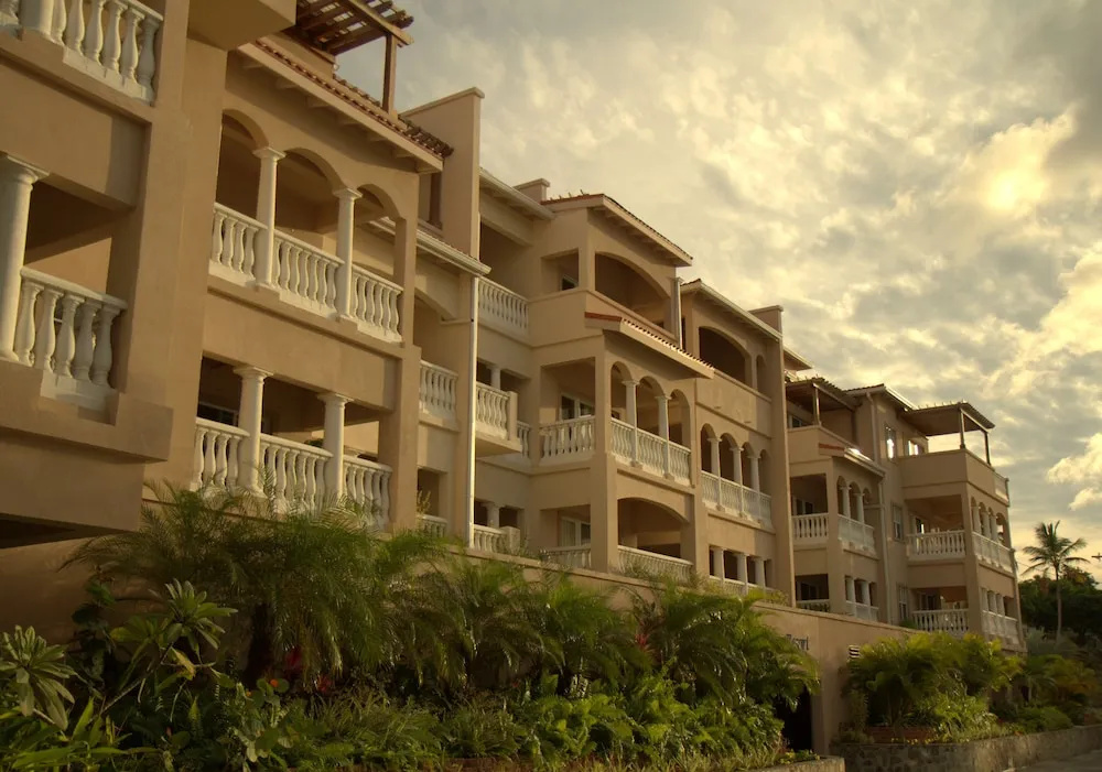 Grande Bay Resort