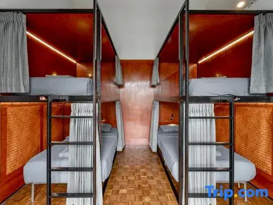 Кровать в общем номере в Ed Hostel Rachamakka