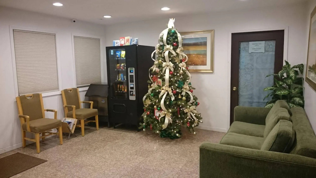 Greenview Inn Riverhead - фото 11