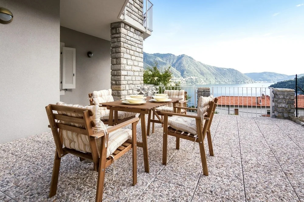 Como Lake Amazing Views