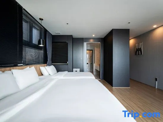 Standard Double room with ocean view (twin beds)