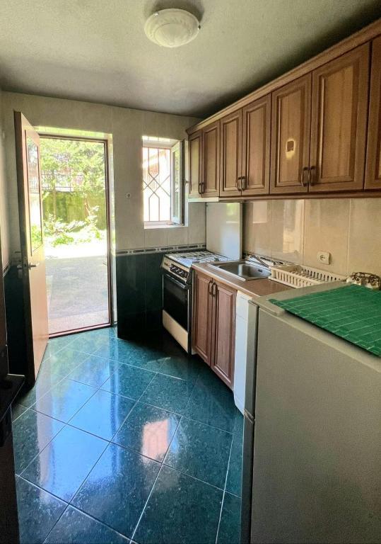 Двухместный номер Standard с балконом двуспальная кровать в Guesthouse Parnavaz Mepe