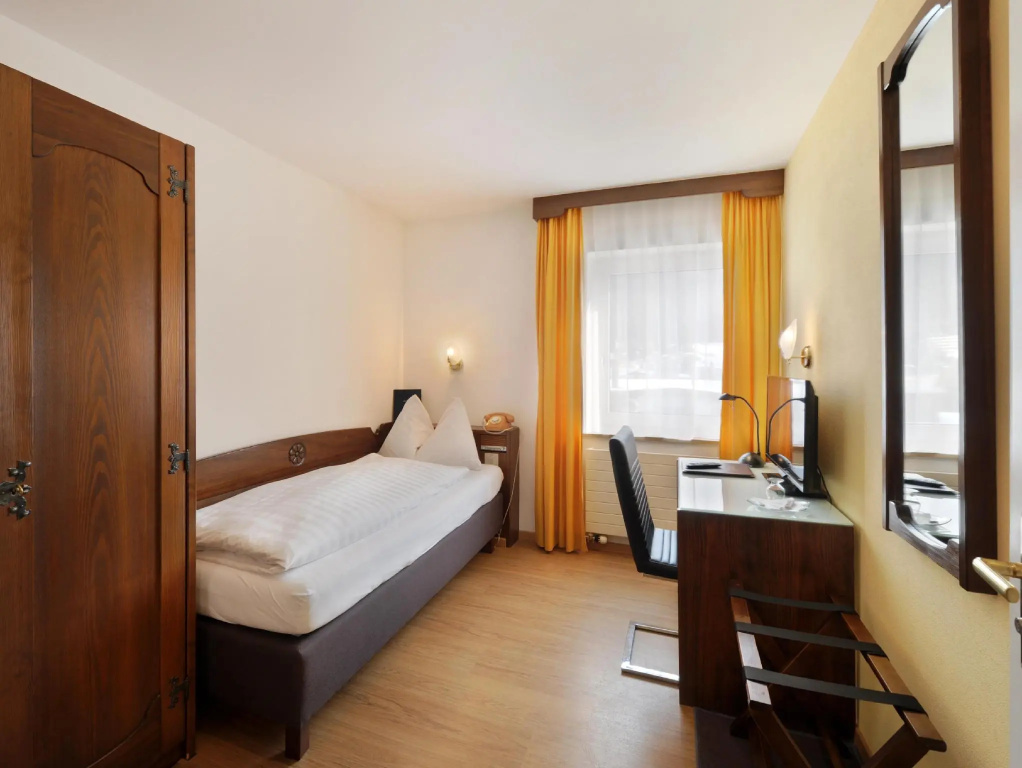 Standard Single room with mountain view