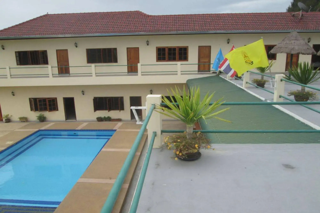 Seajays Resort