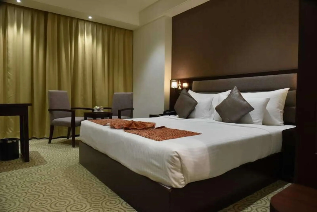 Pride Hotel & Convention Centre Indore - фото 17