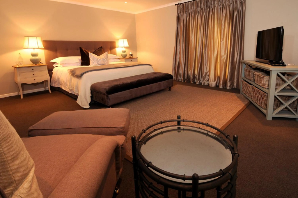 8A Grahamstown — 3