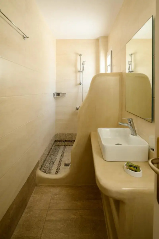 Standard Double room with balcony and with mountain view (full double bed)