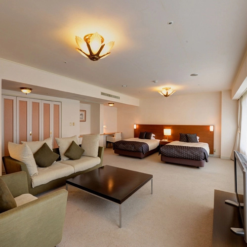 Suite with mountain view