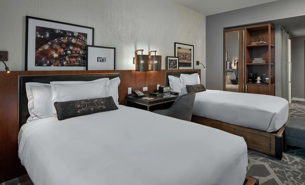 LondonHouse Chicago, Curio Collection by Hilton - фото 7