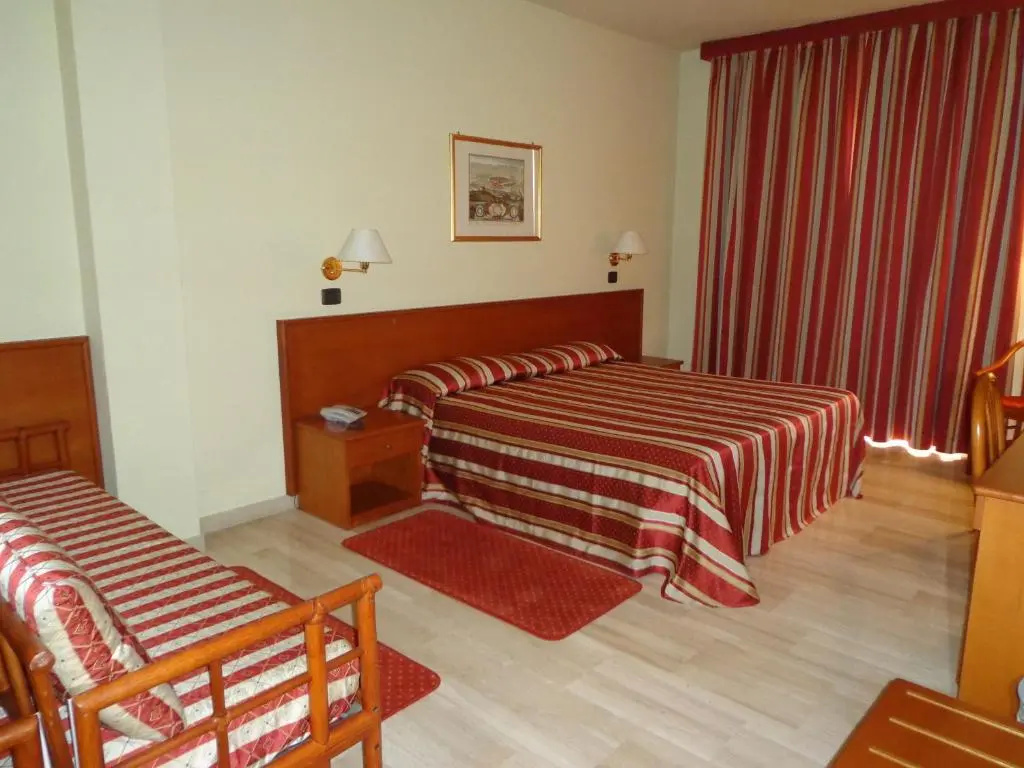 Hotel Select - Chambres
