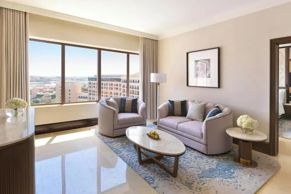 The Ritz-Carlton Abu Dhabi, Grand Canal Hotel - Chambres