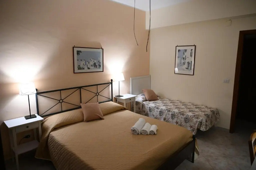 2 Bedrooms Apartment