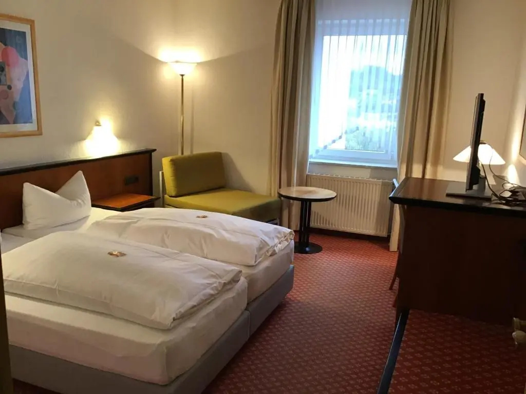 Standard Double room (full double bed)