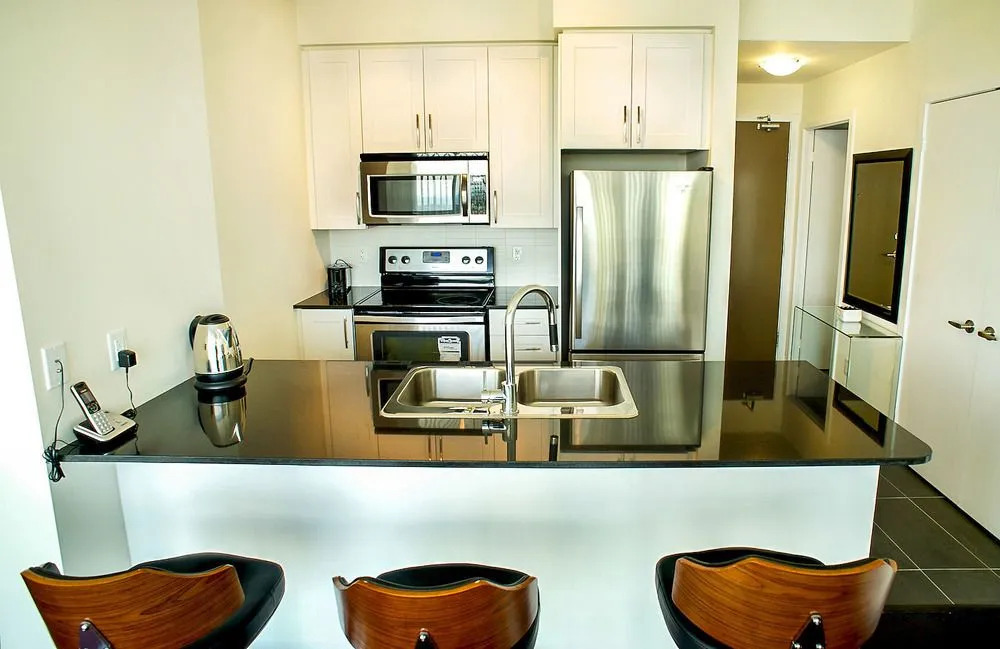 Pathway Luxury Suites - 4099 Brickstone - фото 18