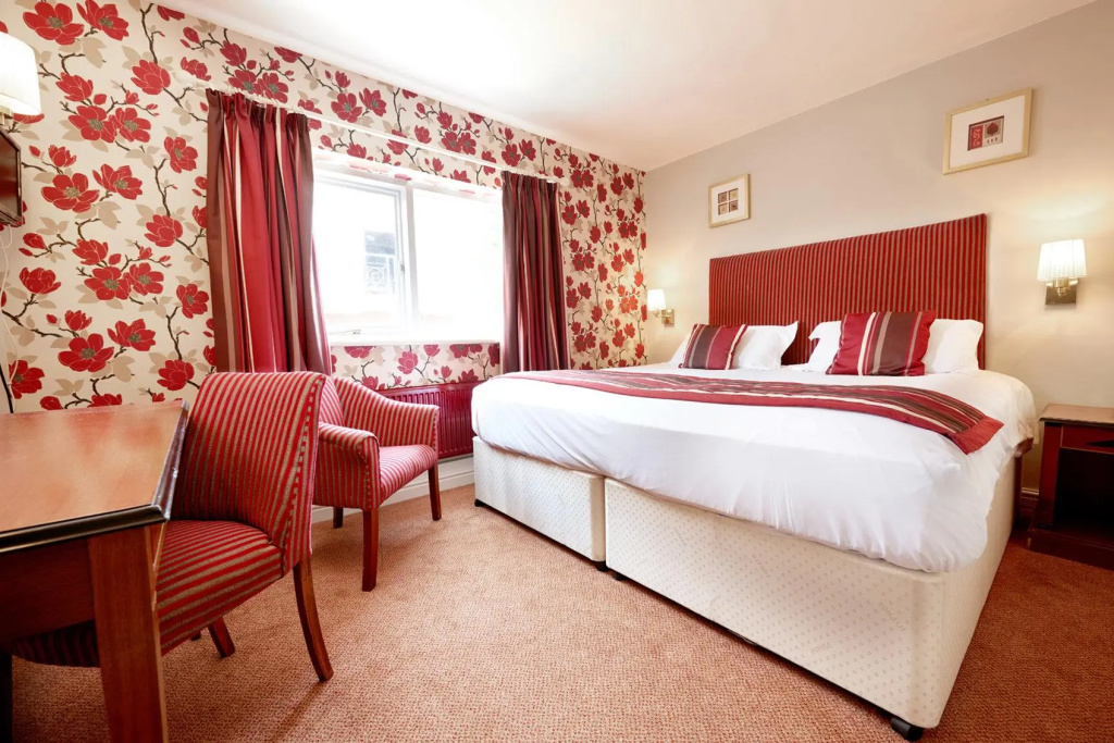 Standard Double room (full double bed)