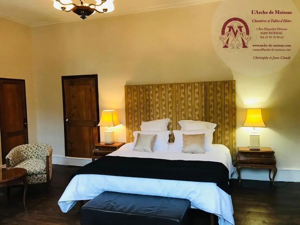 Standard Double room with pool view (full double bed)
