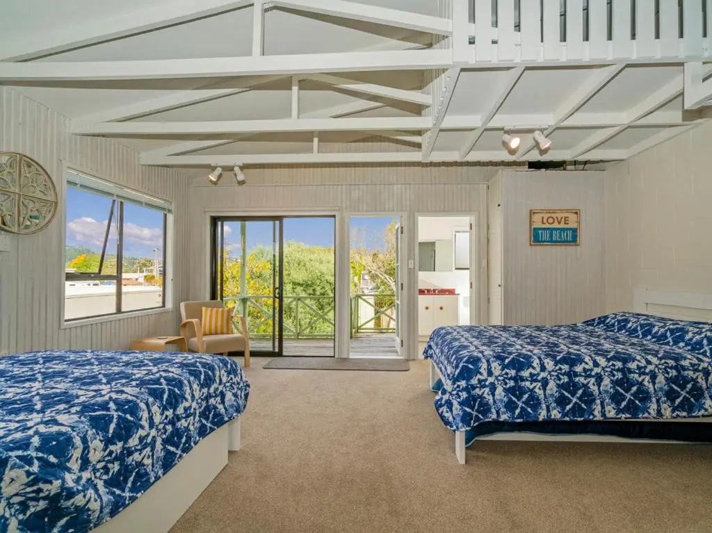 Captains Bach @ Cooks - Upstairs Holiday Unit