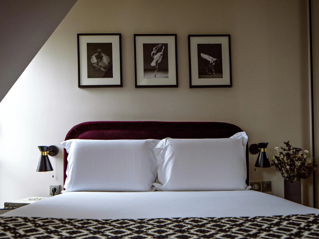 Classic Double room (full double bed)