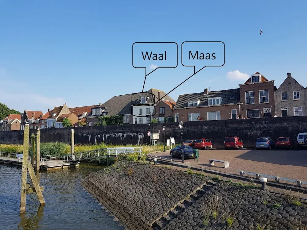 Waar Maas en Waal ...