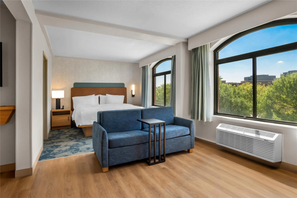 Pace Hotel Addison - Chambres