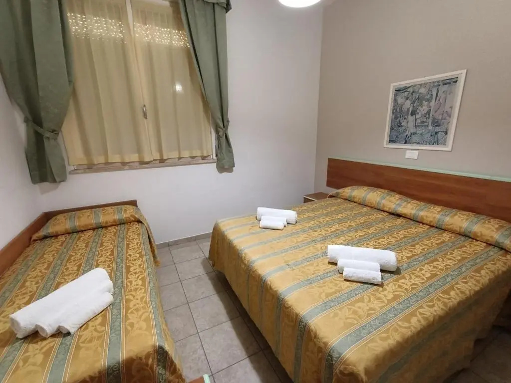 Economy room