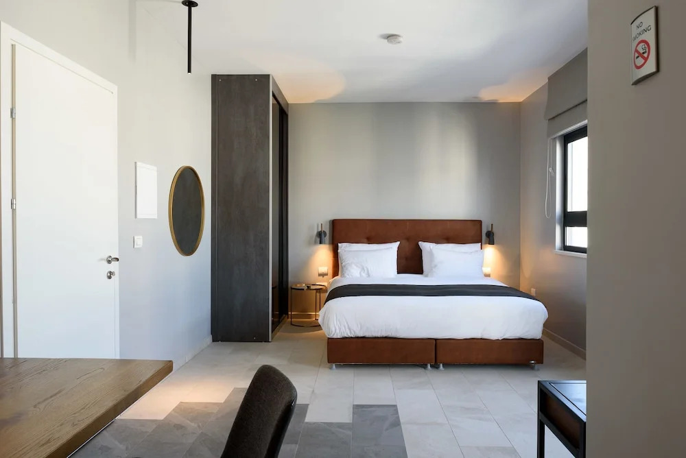 Sea Land Suites by null