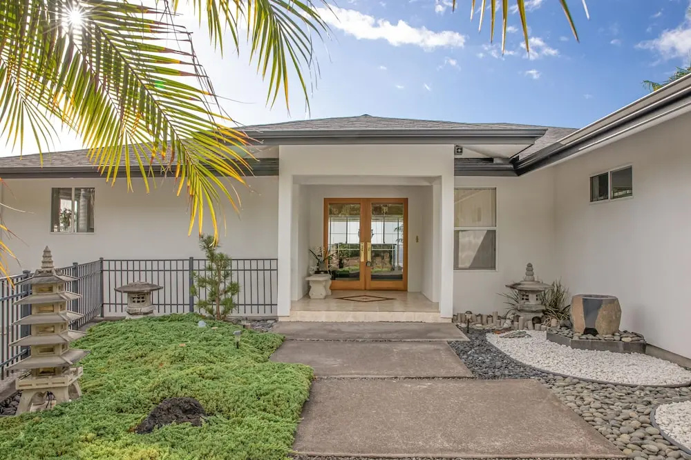 New Listing! Kona Sunset Hale W/ Ocean Views 3 Bedroom Home